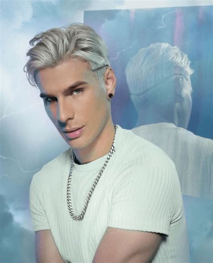 Charlie Tahan- Bio, Wiki, Age, Height, Weight, Net Worth, Relationship ·