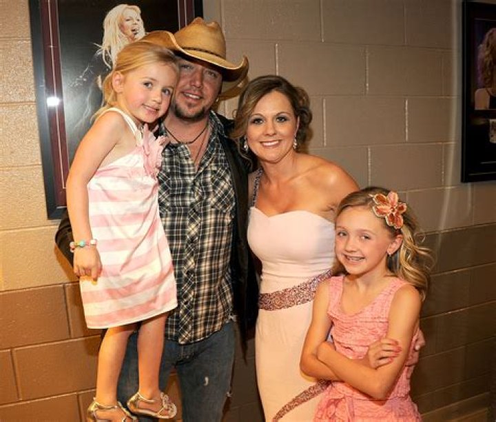 Does Jason Aldean See His Older Daughters