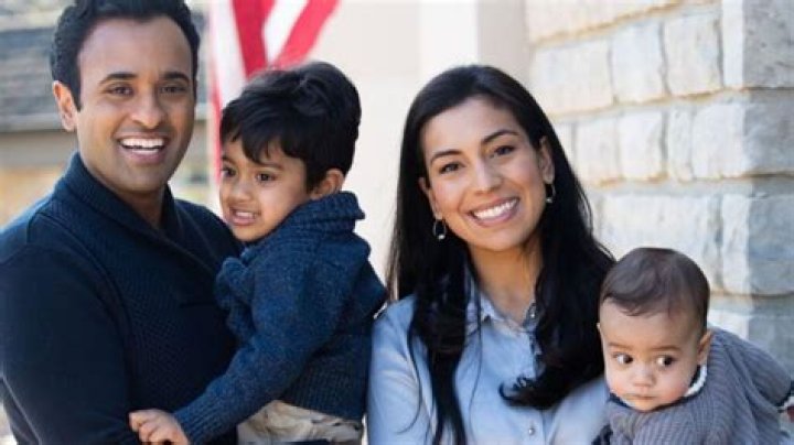 Heres Why You No Longer See Much of Kelly Lynch In The Movies, Her Net Worth and Family Facts