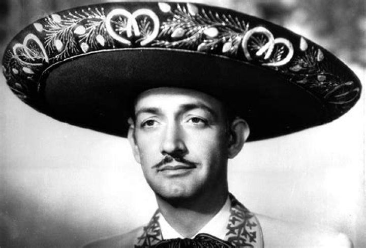 Jorge Negrete Biography, Age, Height, Wife, Net Worth, Family ·
