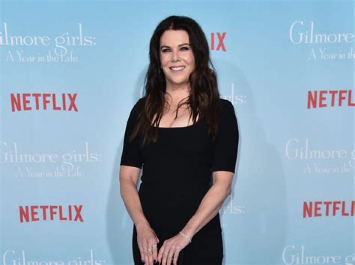 Lauren Graham- Bio, Wiki, Age, Height, Net Worth, Relationship, Career ·