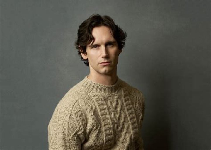 Uncovering The Life And Love Of Cory Michael Smith's Partner: Exclusive Revelations