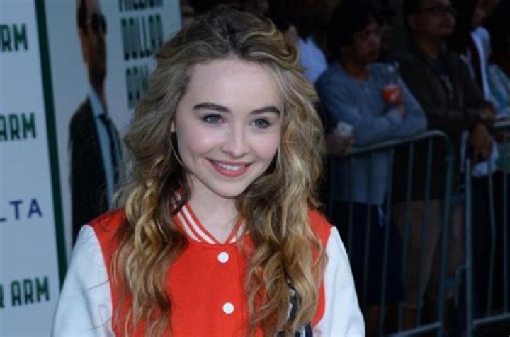 Unveiling Sabrina Carpenter's Age, Height, And Feet: A Journey Of Discovery