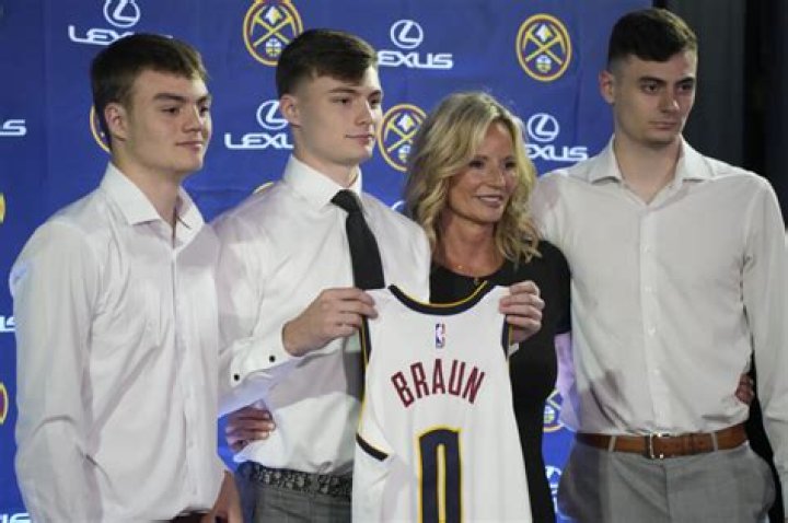 Who Is Christian Braun Mom Lisa Sandbothe? Kansas Basketball Player’s Family Details