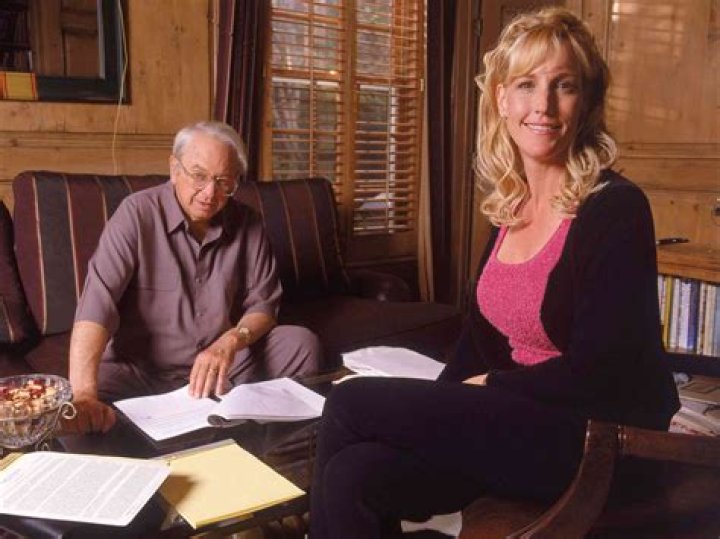 Who is Erin Schrader Dating Now